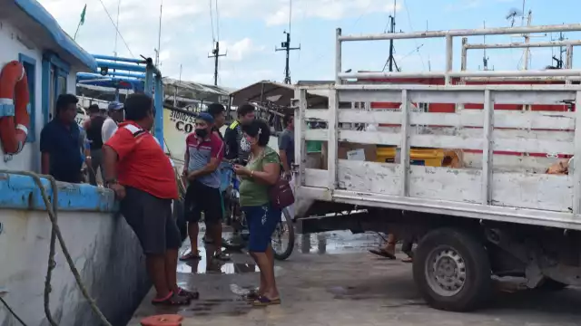 Parte de los oficios en el lugar son realizados por las Gaviotas, agrupación conformada por 150 mujeres que trabajan por dinero o producto