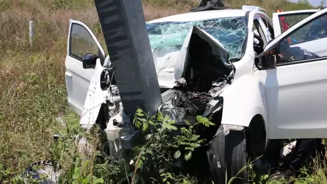 Aparatoso choque en tramo carretero dejó dos lesionados de gravedad