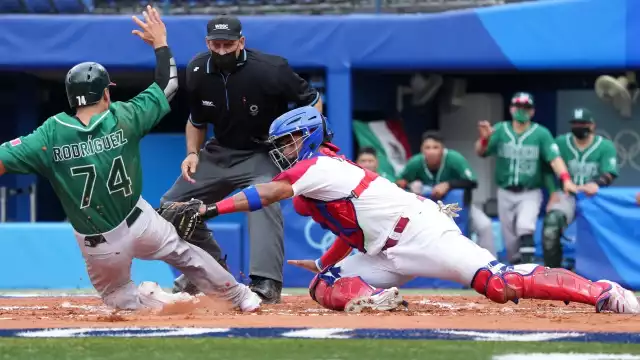 La novena dominicana barrió con los mexicanos tras anotar en la quinta entrada una carrera con doblete