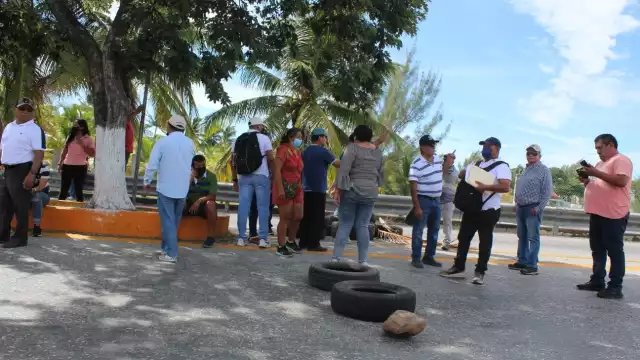 Los trabajadores piden den solución al conflicto que existe con los que dicen ser directivos del Sindicato Único de Trabajadores del Volante (SUTV)