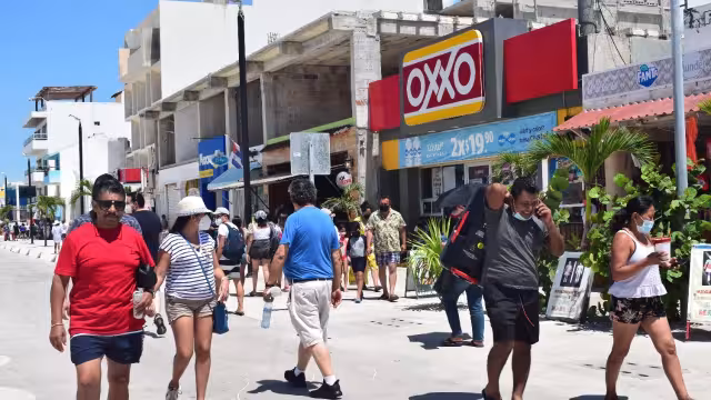 A primera hora del día se registraron invasiones a la playa restringida del Malecón Internacional