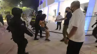 Dentro de estos elementos, se encuentra el ex titular de Secretaría de Seguridad Pública Municipal de Benito Juárez, Eduardo Santamaría