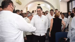 La elección de rector fue solo entre un par de aspirantes: Carlos Estrada y Renán Solís