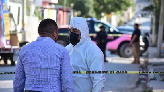 Los peritos llegaron para investigar las razones de su muerte Los peritos llegaron para investigar las razones de su muerte