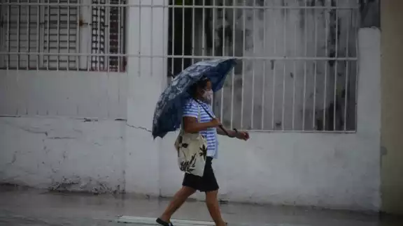 Se recomienda tomar precauciones Se recomienda tomar precauciones