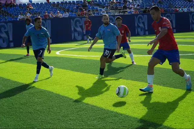 Holandeses y ticos protagonizaron uno de los mejores partidos de la jornada.