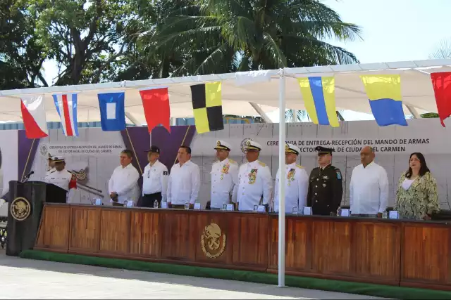 El contralmirante Alberto Mortera Liñán asumió el Mando de Armas