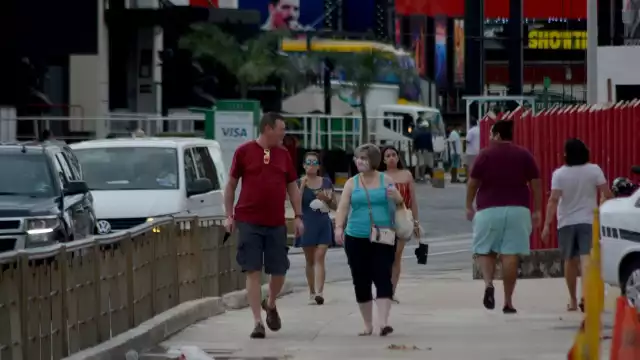 Según el reporte técnico, hasta las 12:00 horas, 620 pacientes se encontraban en aislamiento social y 170 hospitalizados