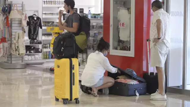 Los viajeros tuvieron que esperar 12 horas en el aeropuerto de Mérida