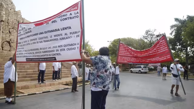 Los jubilados de Pemex mantienen cerrado el Paseo de Montejo de Mérida