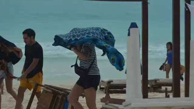 Para la ciudad de Cancún, el SMN aseguró que durante la mañana y tarde, el calor podrá sentirse con mayor intensidad y bajará a partir de las 18 horas