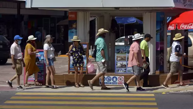 La Tormenta Tropical Zeta se localiza sobre el noroeste del Mar Caribe. Foto: Mario Hernández