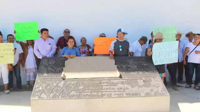 Integrantes de comunidades mayas apoyan a comisario y exigen justicia