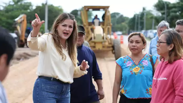Cecilia Patrón supervisa obras de repavimentación en la comisaría de Santa Gertrudis Copó