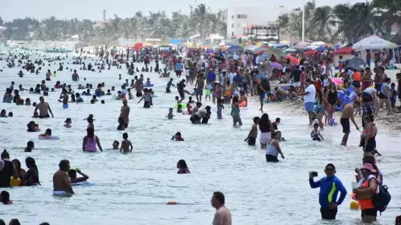 El puerto recibe una gran afluencia de visitantes tanto en la cabecera como en comisarías