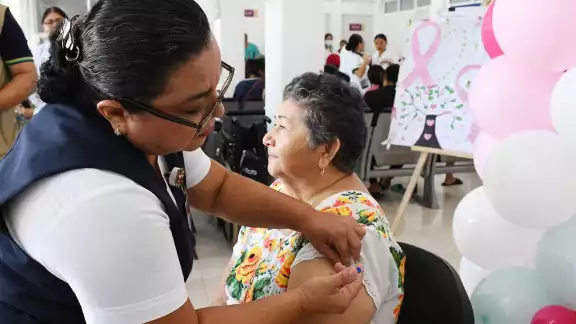 La meta de la SSY es aplicar 676 mil 401 dosis a la población vulnerable. La meta de la SSY es aplicar 676 mil 401 dosis a la población vulnerable.