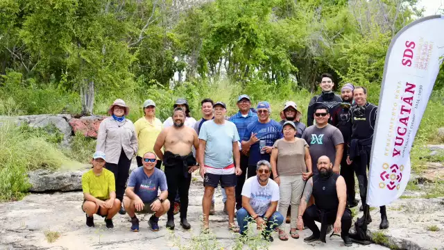 Con apoyo de voluntarios y buzos especializados retiraron más de 100 kilos de residuos sólidos