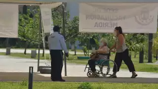 Con las próximas aplicaciones se busca cubrir a toda la población de la tercera edad