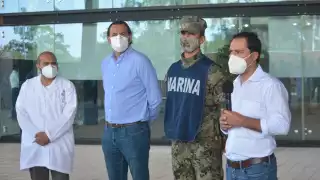 El mandatario pidió a los docentes estar atentos a la información oficial