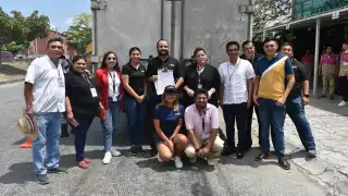 Hay que mencionar que en esta ruta se entregó material electoral en un camión Torton (De Muebles y Mudanzas), a las sedes de los distritos 03 y 04