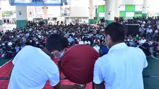 Miles de jóvenes campechanos asistieron al sorteo