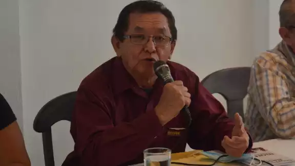 De igual forma, recaudan firmar para que Orlando Pérez Moguel no sea representante de Morena ante el IEPAC De igual forma, recaudan firmar para que Orlando Pérez Moguel no sea representante de Morena ante el IEPAC