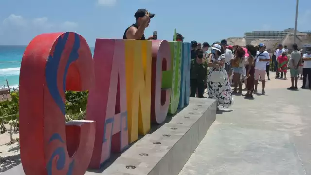 Viajeros nacionales buscan vacacionar en la Semana Santa en las playas de Quintana Roo