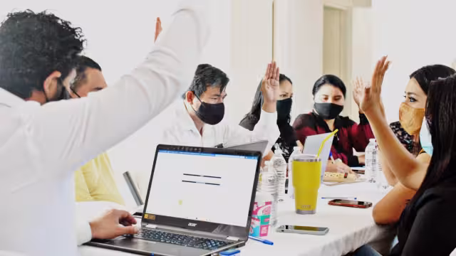 La candidaturas a presidencias municipales, sindicaturas y regidurías, serán sometidas a votación