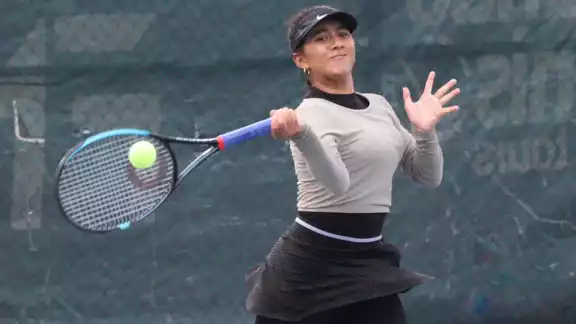 La tenista originaria de Monterrey, Lya Fernández, logró su primer título profesional al obtener la victoria en el W15 del World Tennis Tour La tenista originaria de Monterrey, Lya Fernández, logró su primer título profesional al obtener la victoria en el W15 del World Tennis Tour