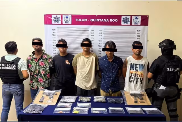 Los detenidos fueron identificados como Felipe “N”, Benjamín “N”, Gabriel Omar “N”, Roberto “N” y Orlando “N”