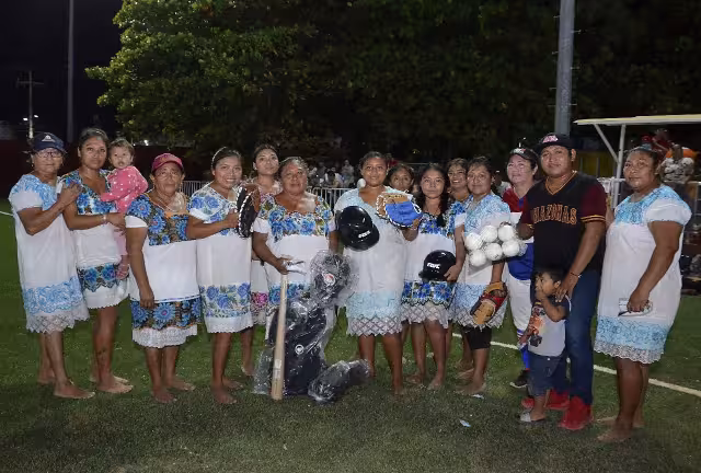 Las Amazonas saltaron a la fama a mediados del 2021 por jugar  “pelota caliente"