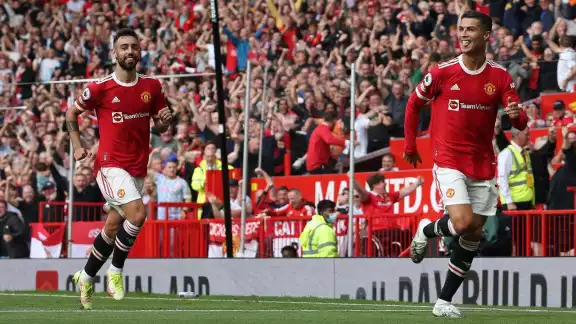 Cristiano Ronaldo se hizo presente con anotación en su primer partido de la segunda etapa con el Manchester United Cristiano Ronaldo se hizo presente con anotación en su primer partido de la segunda etapa con el Manchester United