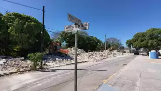 La demolición de las casas comenzó este martes en punto de las 4 de la tarde y culminó por la noche.


