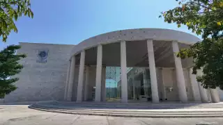 El Tribunal Superior del Estado recibió a una nueva Magistrada, pero recibió la solicitud de salida de 4 integrantes