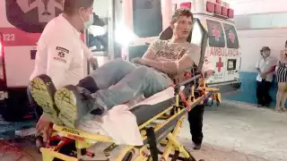 Hombre recibe descarga eléctrica por manipular cables de alta tensión en Quintana Roo