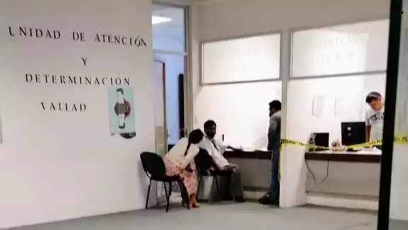 La víctima denunció ante la FGE que sorpresivamente el aspirante Cándido Kumul Maas, lo apretó fuertemente del cuello, al grado que lo hizo escupir sangre