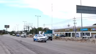Atienden riesgos por falta de luz en la Carretera Federal 307