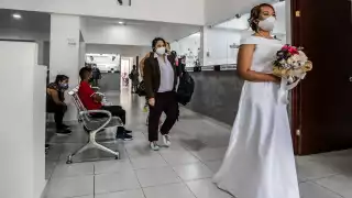 En 2021 se registraron las bodas civiles de  121 parejas de varones y 142 de mujeres.