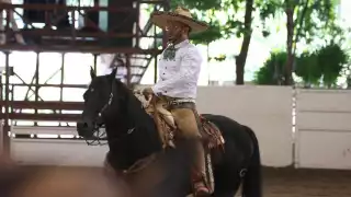 Charros de todo el estado participan en el campeonato estatal