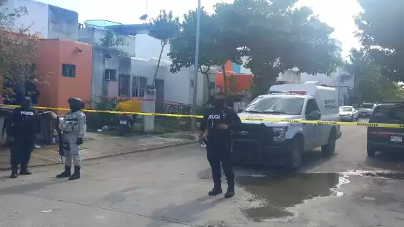 El olor del cuerpo en estado de descomposición hizo que los vecinos realizaran un reporte El olor del cuerpo en estado de descomposición hizo que los vecinos realizaran un reporte