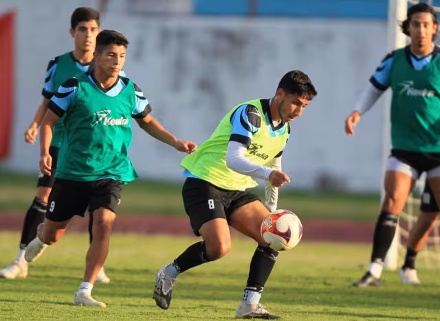 El equipo sigue entrenado para ganar