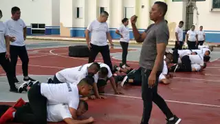 Se debe evotar incurrir en exceso de fuerza policiaca