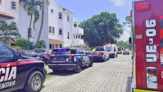 Tragedia en Playacar: Muere un trabajador y salvan a otro tras caer dentro de una fosa séptica