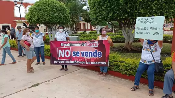 Los docentes buscan proteger los terrenos que son su patrimonio Los docentes buscan proteger los terrenos que son su patrimonio