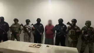 El hombre armado detenido en Tulum permanecerá en la FGE Quintana Roo para definir su situación legal