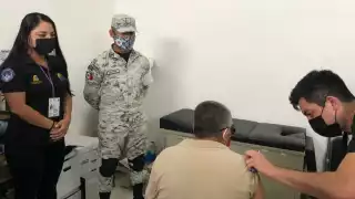 Abuelitos del Cereso de Cozumel reciben segunda dosis de la vacuna contra el COVID-19