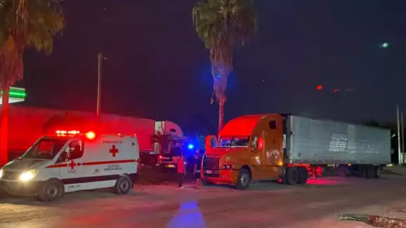 El hombre tuvo que ser trasladado al Hospital IMSS Bienestar para su atención El hombre tuvo que ser trasladado al Hospital IMSS Bienestar para su atención