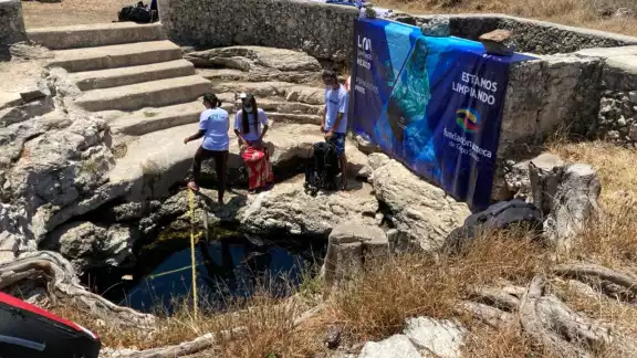Adelantó que para este año espera que su equipo realice el saneamiento de nueve dolinas, una por mes, en municipios como Huhí, Maxcanú y Homún Adelantó que para este año espera que su equipo realice el saneamiento de nueve dolinas, una por mes, en municipios como Huhí, Maxcanú y Homún