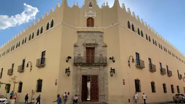 los alumnos pidieron que se asigne un perfil idóneo, que haya un verdadero acercamiento al Programa Institucional de Estudios del Pueblo y Cultura Maya