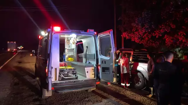 Al lugar llegaron paramédicos de la Cruz Roja para su atención